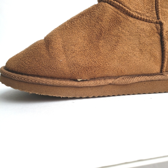 SOLD - Ugg style boots,woman brownboots - Picture 8 of 8